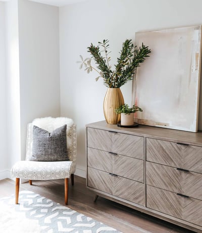 Piero Chevron Dresser with 6 Drawers, Weathered Gray